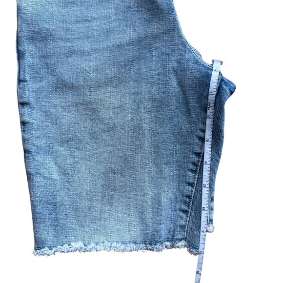 Gap Kids Bermuda High Rise Denim Jean Shorts Frayed Hem Light Wash Size 14 - Picture 6 of 10